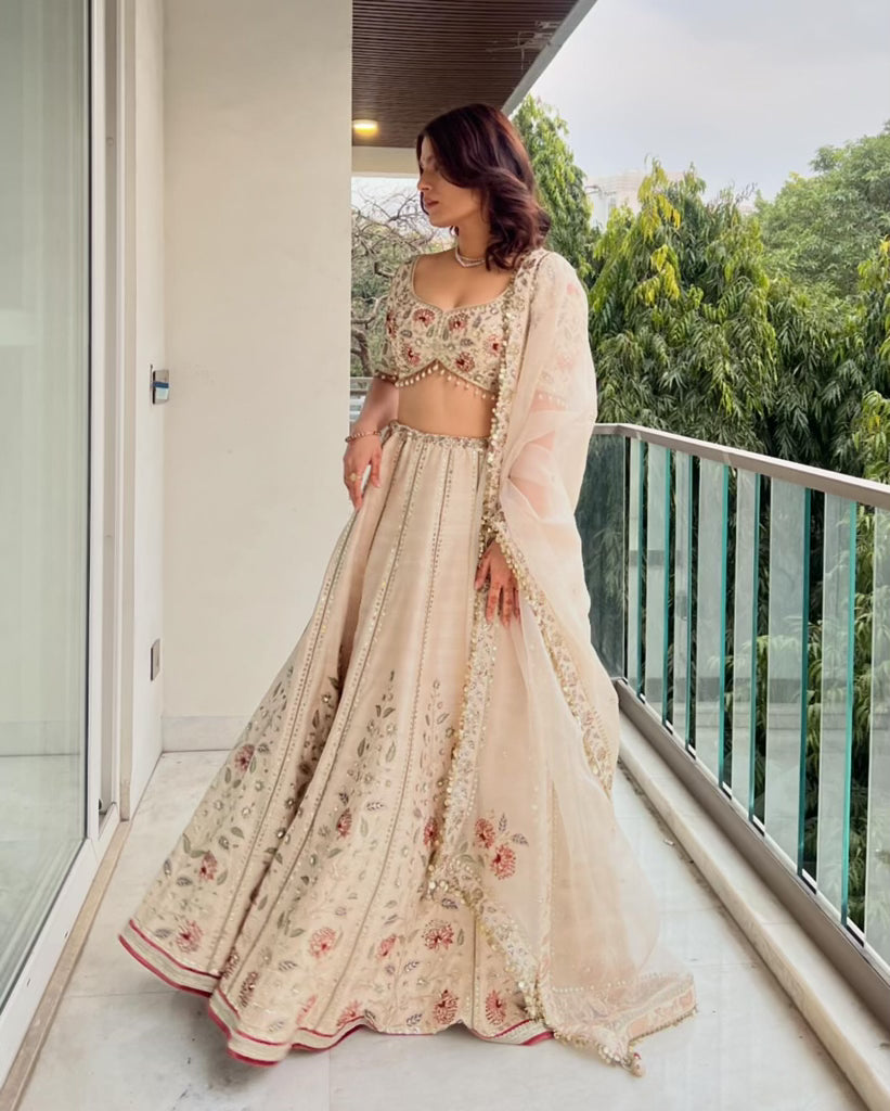 Srishti Dixit In Ecru Silk Embroidered Lehenga Set