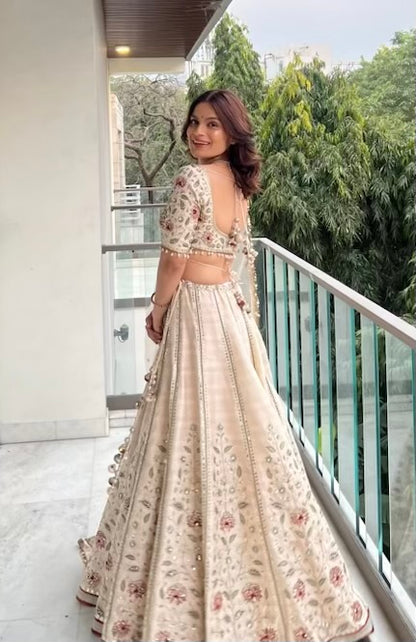 Srishti Dixit In Ecru Silk Embroidered Lehenga Set