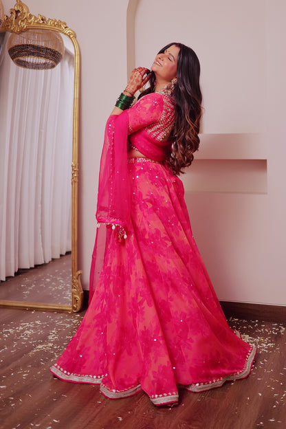 Radhika Bhardwaj In Fuchsia Organza Lehenga Set