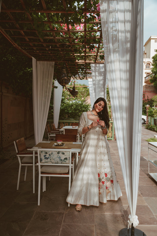 Surbhi Sethi In Ivory Gulaab Embroidered Anarkali Set