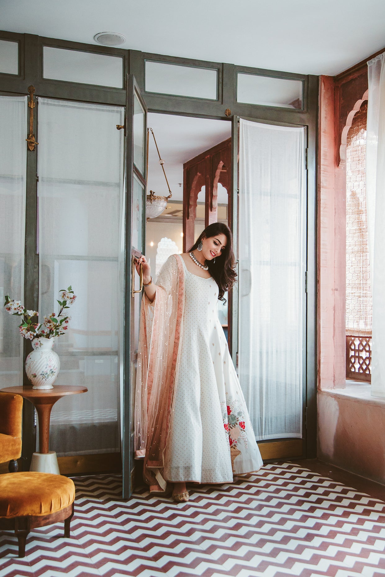 Surbhi Sethi In Ivory Gulaab Embroidered Anarkali Set