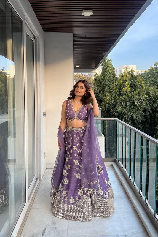 Srishti Dixit In Lavender Silk Embroidered Lehenga Set